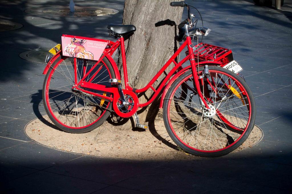 The Cullen Melbourne - Art Series Extérieur photo A bicycle from the Bicing system