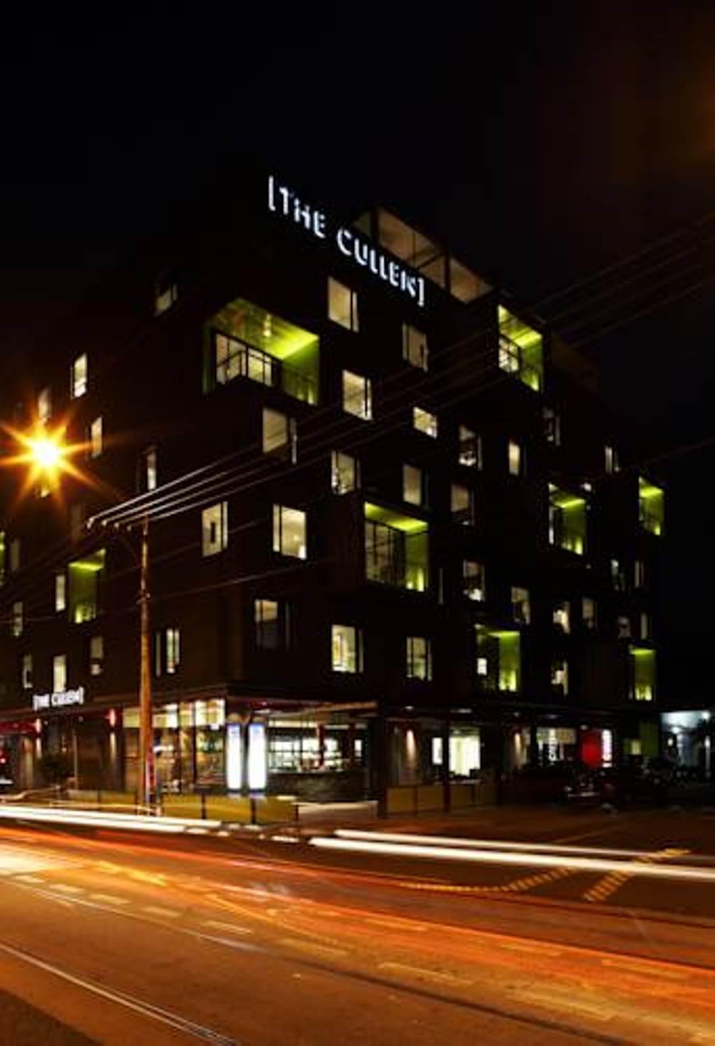 The Cullen Melbourne - Art Series Extérieur photo The hotel at night