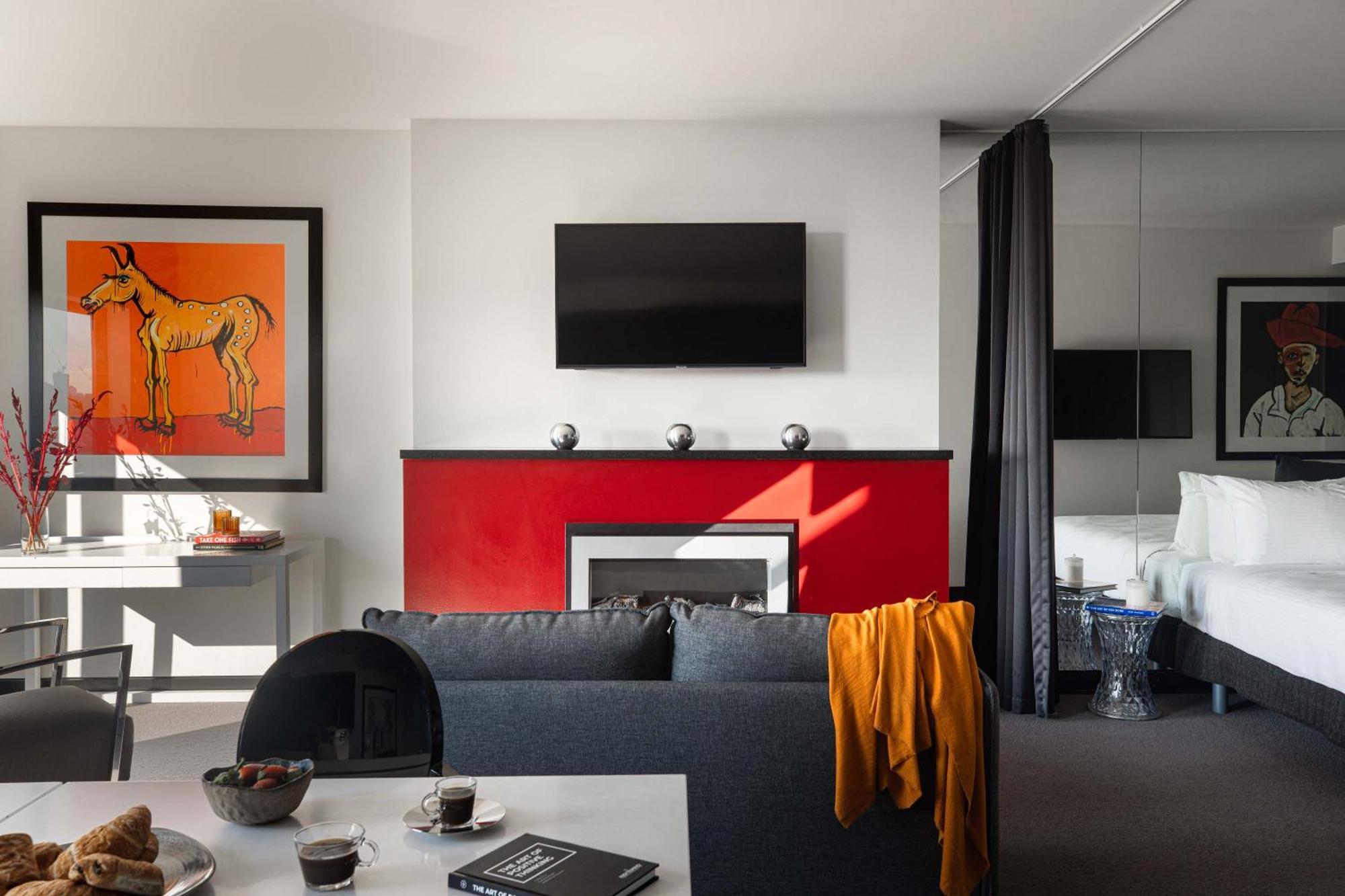 The Cullen Melbourne - Art Series Extérieur photo A typical apartment at the hotel
