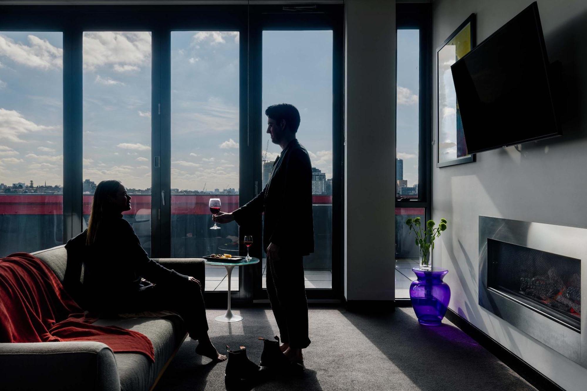 The Cullen Melbourne - Art Series Extérieur photo The interior of a Sky Suite